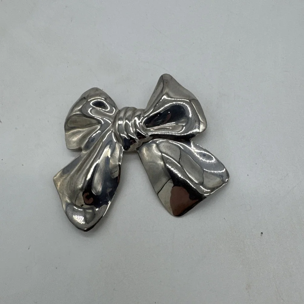 Bow‎ Brooch Pin Vintage Silver Tone 2.5